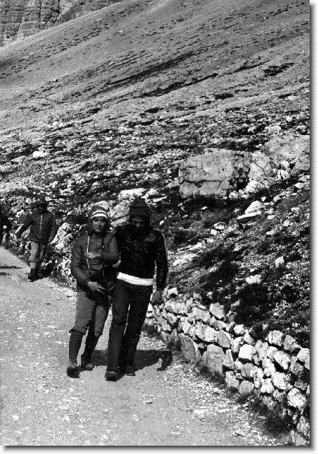 Clicca per scorrere le foto originali ingrandite