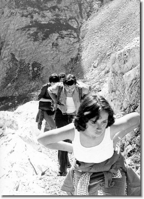 Clicca per scorrere le foto originali ingrandite