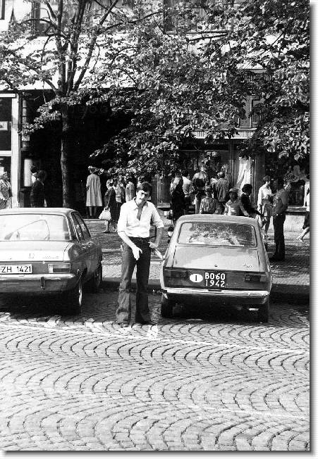 Clicca per scorrere le foto originali ingrandite
