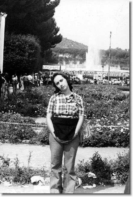 Clicca per scorrere le foto originali ingrandite