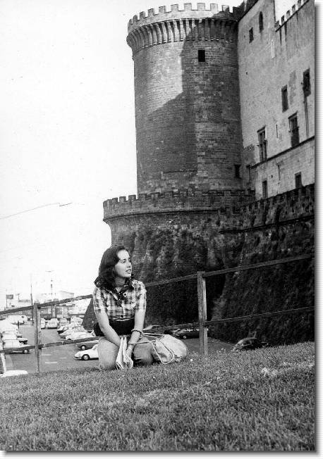 Clicca per scorrere le foto originali ingrandite