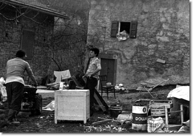 Clicca per scorrere le foto originali ingrandite
