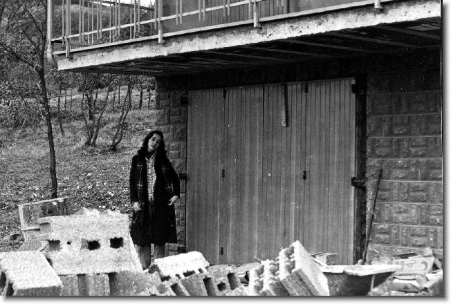 Clicca per scorrere le foto originali ingrandite