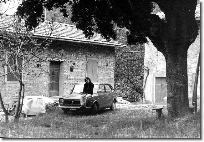 Clicca per scorrere le foto originali ingrandite