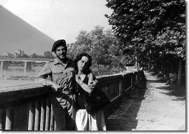 Clicca per scorrere le foto originali ingrandite