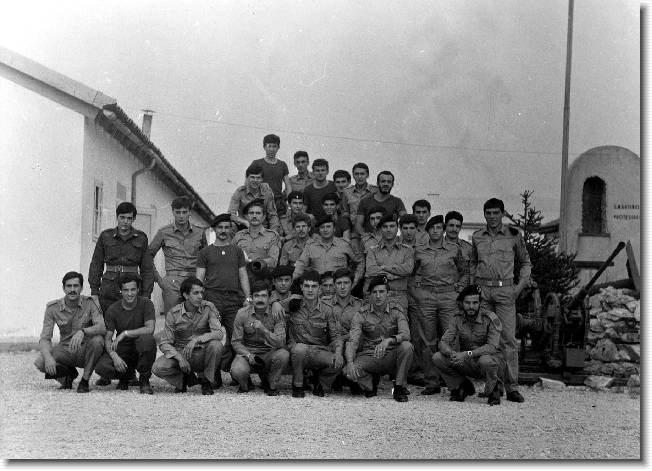 Clicca per scorrere le foto originali ingrandite