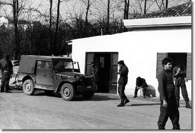 Clicca per scorrere le foto originali ingrandite