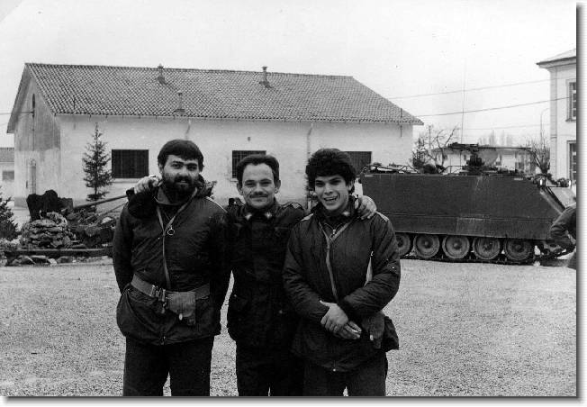 Clicca per scorrere le foto originali ingrandite