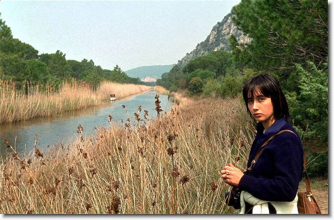 Clicca per scorrere le foto originali ingrandite