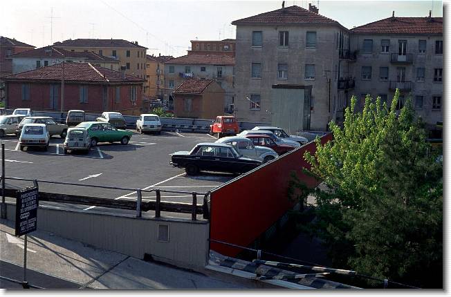 Clicca per scorrere le foto originali ingrandite