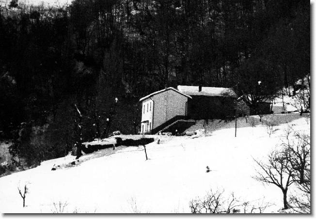 Clicca per scorrere le foto originali ingrandite