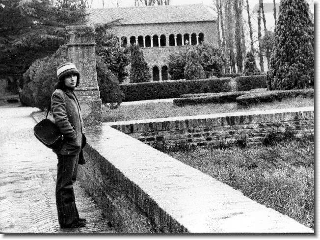 Clicca per scorrere le foto originali ingrandite