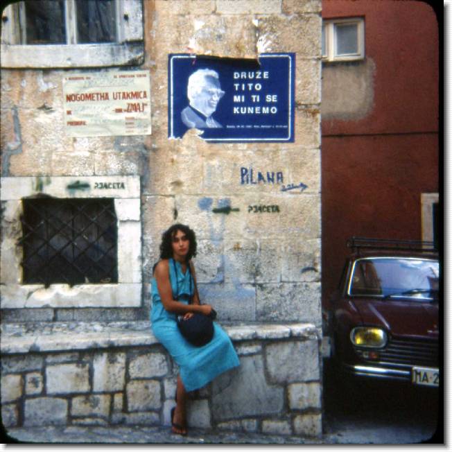 Clicca per scorrere le foto originali ingrandite