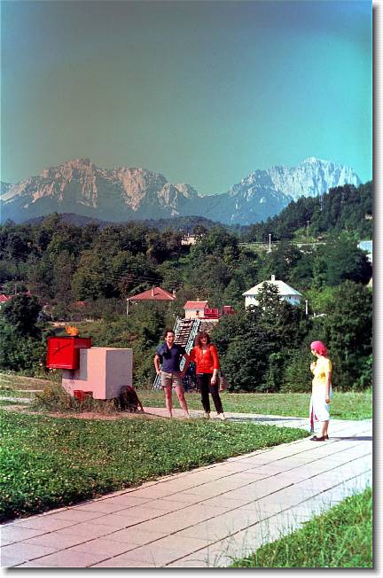 Clicca per scorrere le foto originali ingrandite