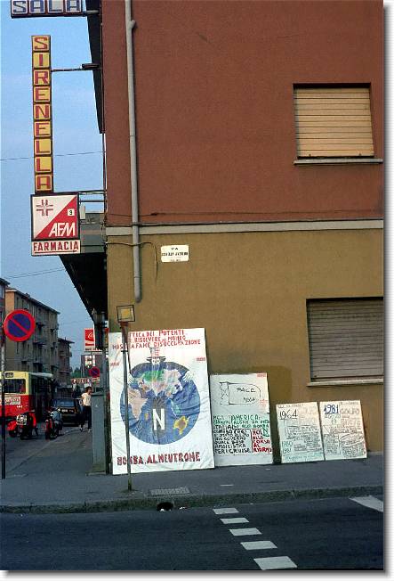 Clicca per scorrere le foto originali ingrandite