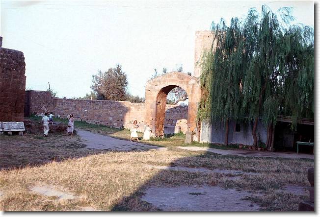 Clicca per scorrere le foto originali ingrandite