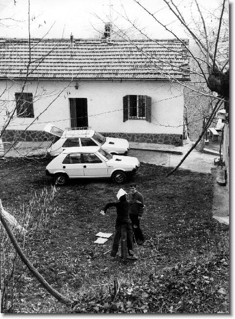 Clicca per scorrere le foto originali ingrandite
