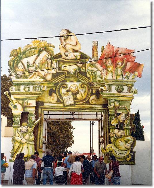 Clicca per scorrere le foto originali ingrandite