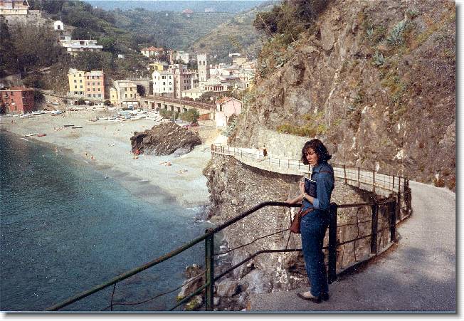 Clicca per scorrere le foto originali ingrandite
