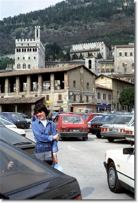Clicca per scorrere le foto originali ingrandite