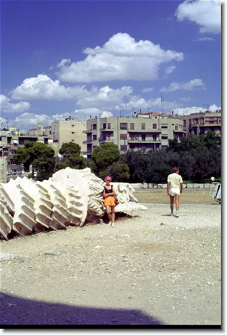 Clicca per scorrere le foto originali ingrandite