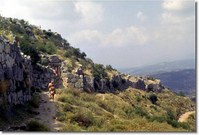 Clicca per scorrere le foto originali ingrandite