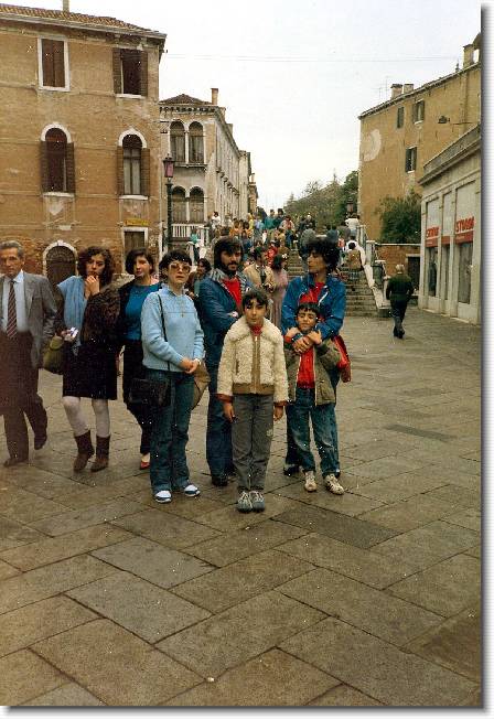 Clicca per scorrere le foto originali ingrandite