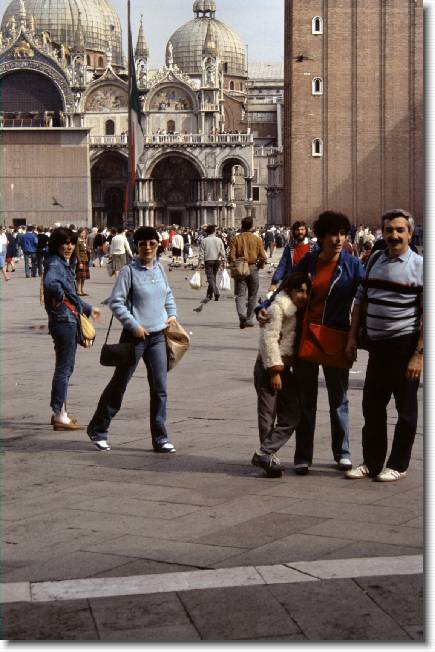 Clicca per scorrere le foto originali ingrandite