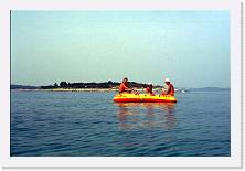 rov_016 * 1857 x 1240 * (255KB)