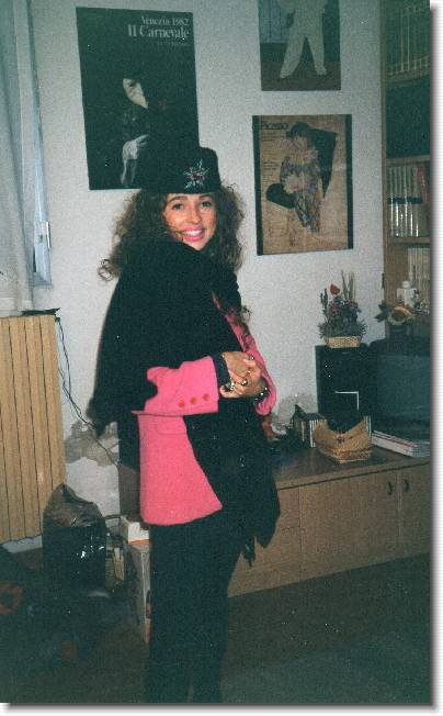 Clicca per scorrere le foto originali ingrandite
