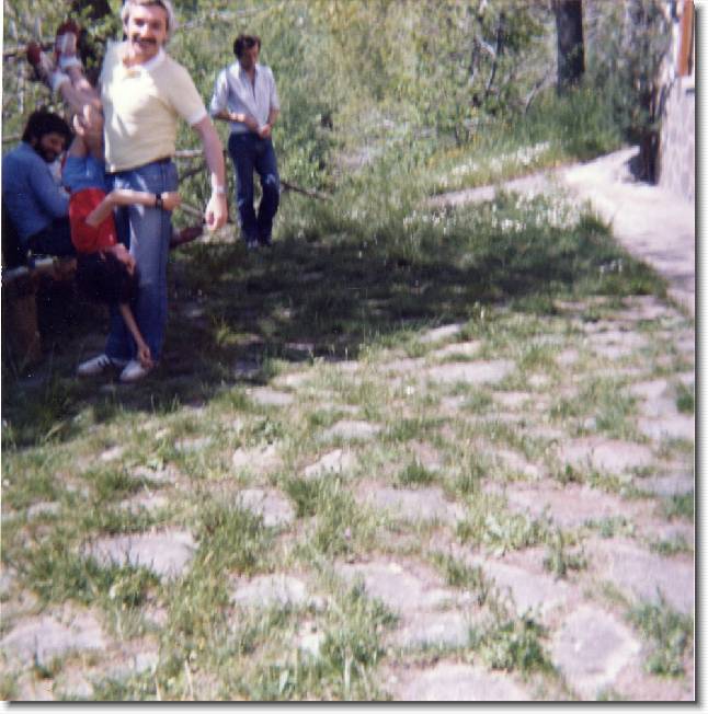 Clicca per scorrere le foto originali ingrandite