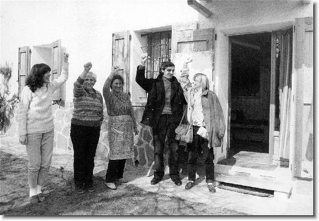 Clicca per scorrere le foto originali ingrandite