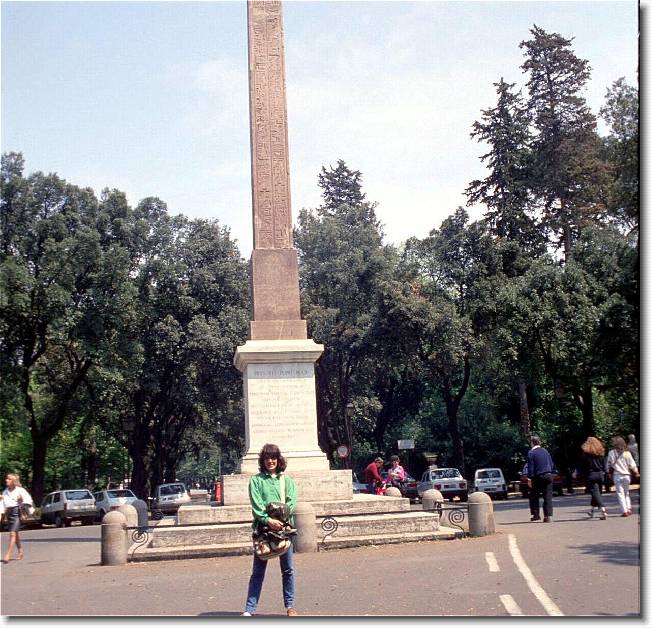 Clicca per scorrere le foto originali ingrandite