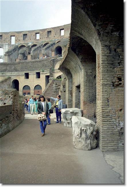 Clicca per scorrere le foto originali ingrandite