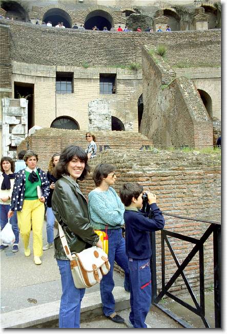 Clicca per scorrere le foto originali ingrandite