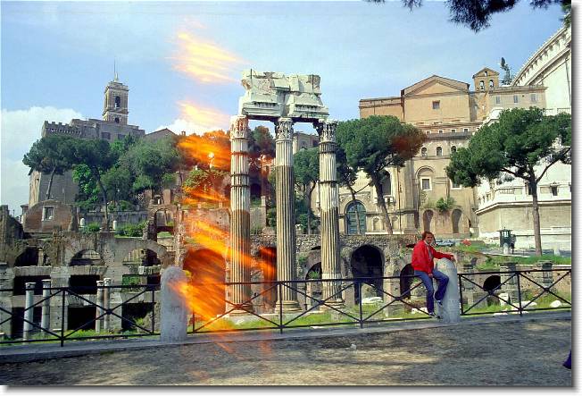 Clicca per scorrere le foto originali ingrandite