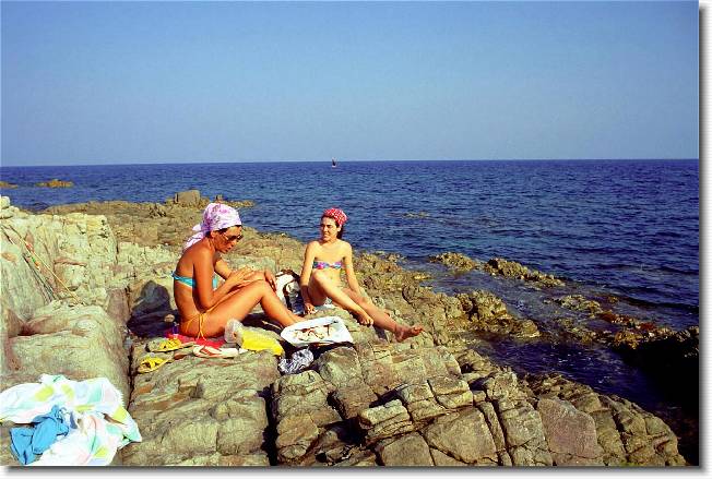 Clicca per scorrere le foto originali ingrandite