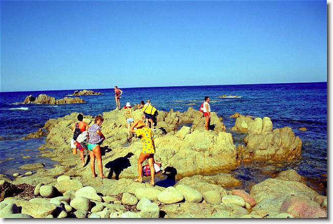 Clicca per scorrere le foto originali ingrandite