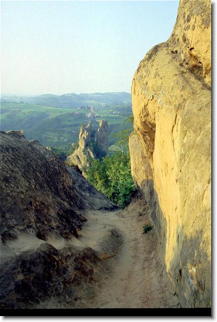 Clicca per scorrere le foto originali ingrandite