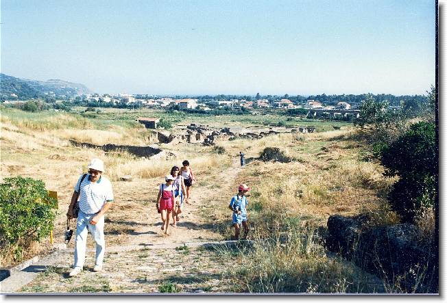 Clicca per scorrere le foto originali ingrandite