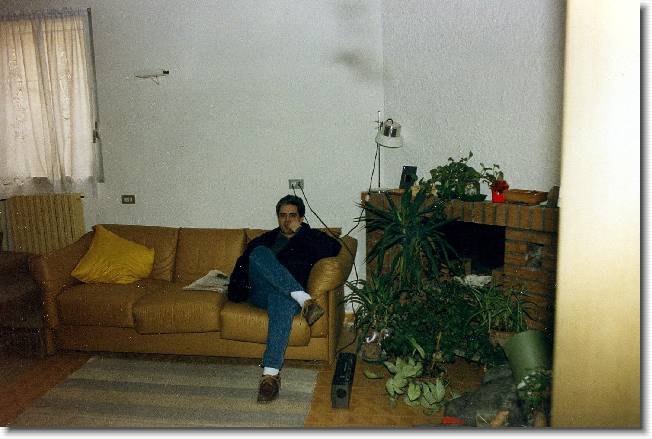 Clicca per scorrere le foto originali ingrandite