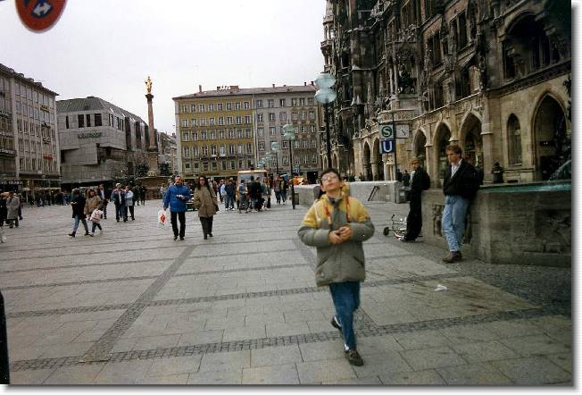 Clicca per scorrere le foto originali ingrandite