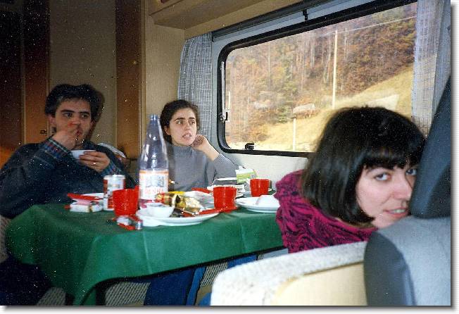 Clicca per scorrere le foto originali ingrandite