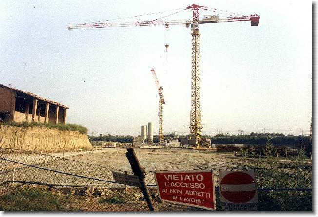 Clicca per scorrere le foto originali ingrandite