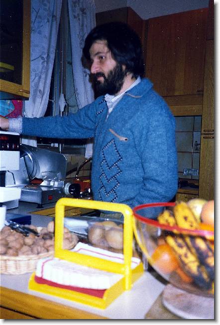 Clicca per scorrere le foto originali ingrandite
