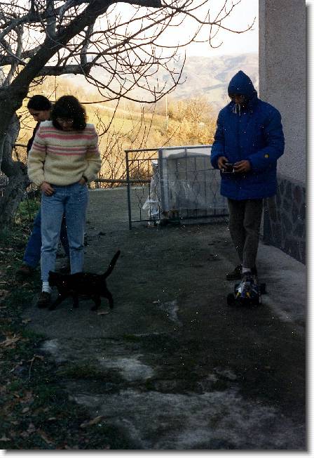 Clicca per scorrere le foto originali ingrandite