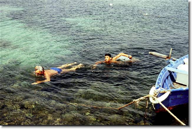 Clicca per scorrere le foto originali ingrandite