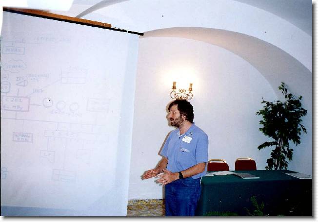 Clicca per scorrere le foto originali ingrandite