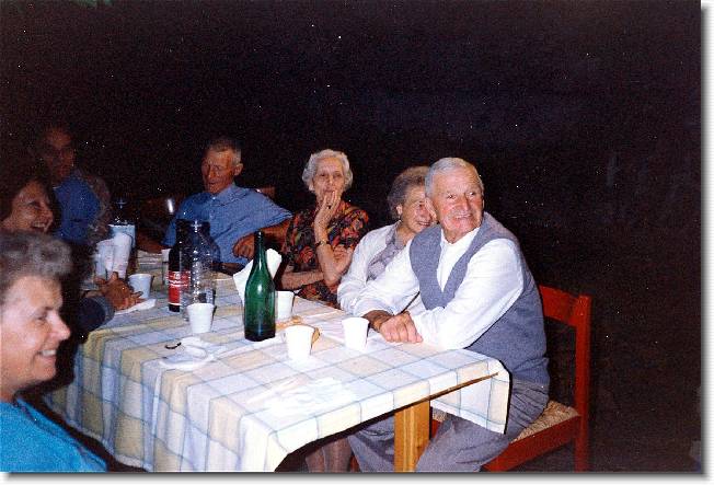 Clicca per scorrere le foto originali ingrandite