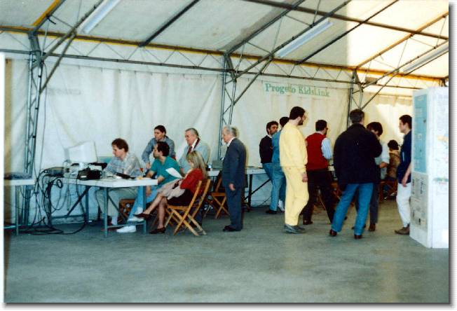 Clicca per scorrere le foto originali ingrandite